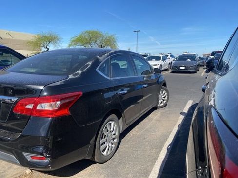 Used 2016 Nissan Sentra S image 3