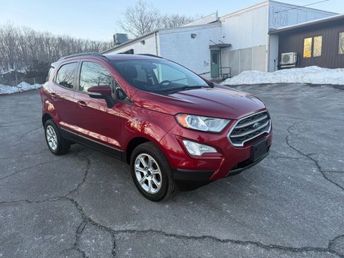Used 2018 Ford EcoSport SE image 2