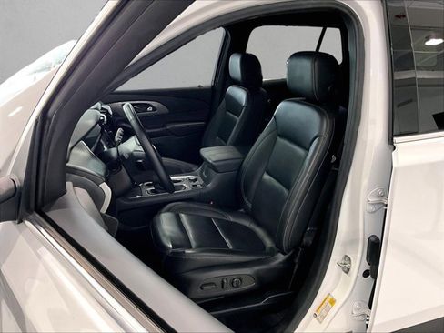 Used 2023 Chevrolet Traverse LT FWD image 27