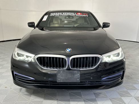 Used 2020 BMW 530e w/ Convenience Package RWD image 3
