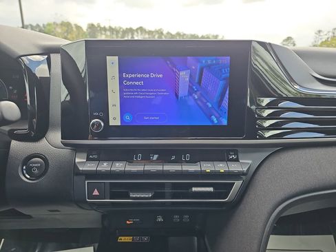 Used 2025 Toyota Camry LE image 26