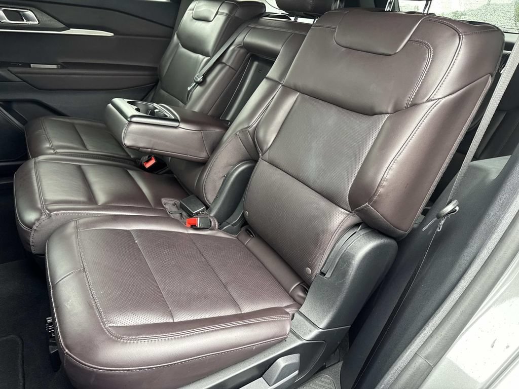 Used 2026 Ford Explorer Platinum AWD/4WD image 22