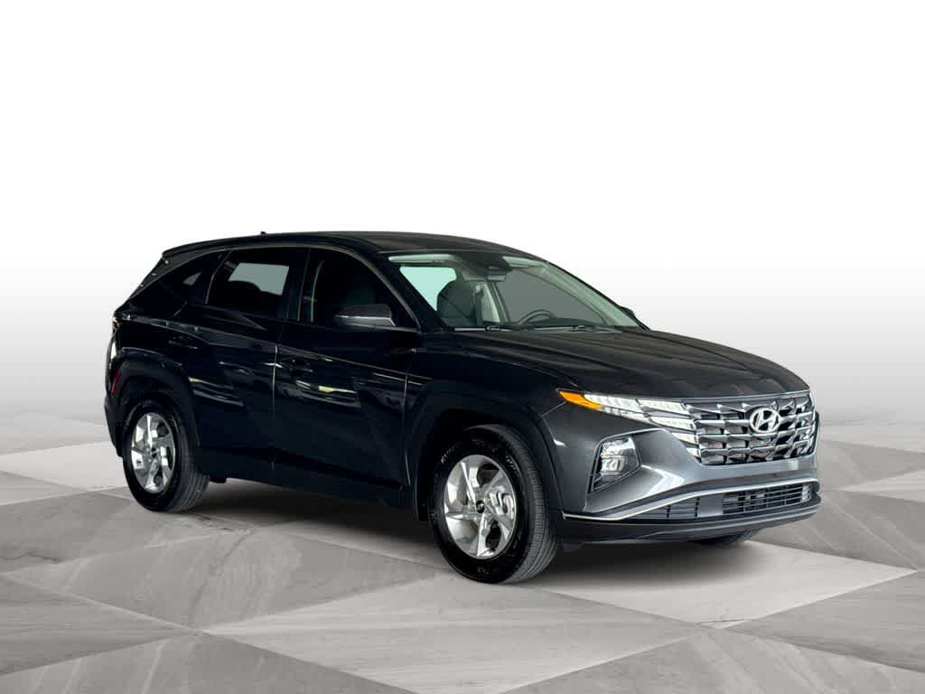 Used 2024 Hyundai Tucson SE FWD image 2