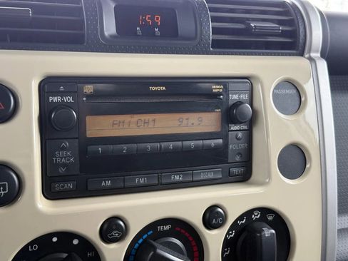 Used 2008 Toyota FJ Cruiser 4WD image 21