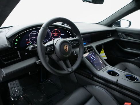 New 2026 Porsche Taycan GTS image 4