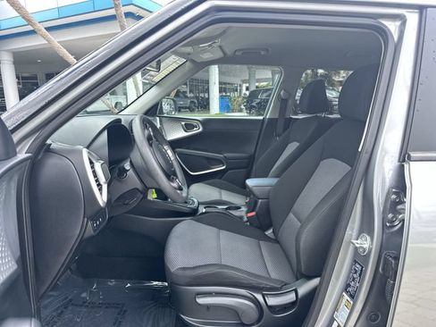 Used 2024 Kia Soul LX w/ Option Group 015 FWD image 30