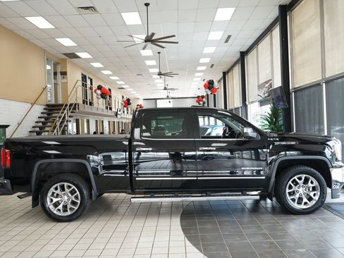 Used 2016 GMC Sierra 1500 SLT w/ SLT Premium Package AWD/4WD image 17