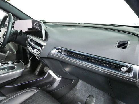 Used 2025 Cadillac Lyriq Sport AWD/4WD image 34