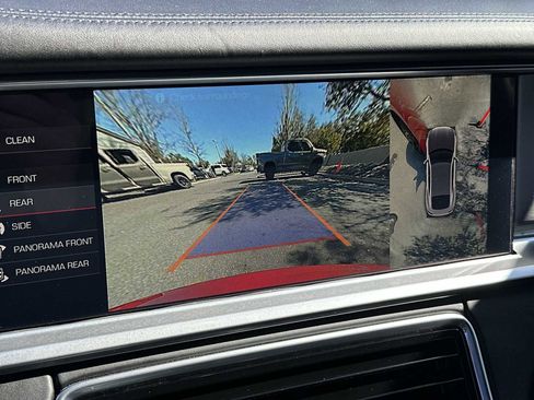 Used 2018 Porsche Panamera Turbo image 22