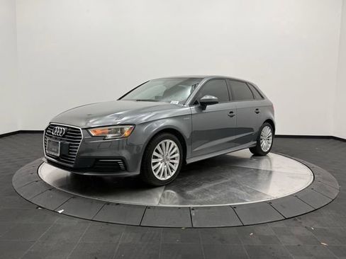 Used 2017 Audi A3 e-tron Premium image 3
