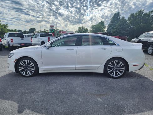 Used 2018 Lincoln MKZ Reserve w/ Climate Package FWD image 4