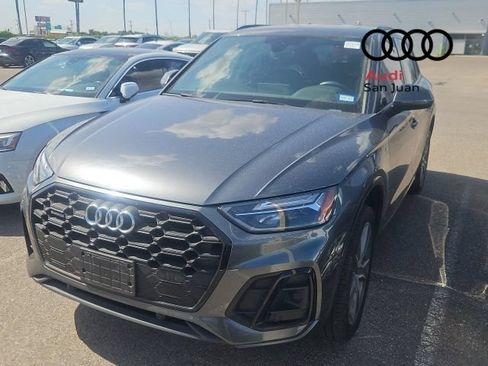 Used 2025 Audi Q5 2.0T Premium w/ Convenience Plus Package AWD/4WD image 3