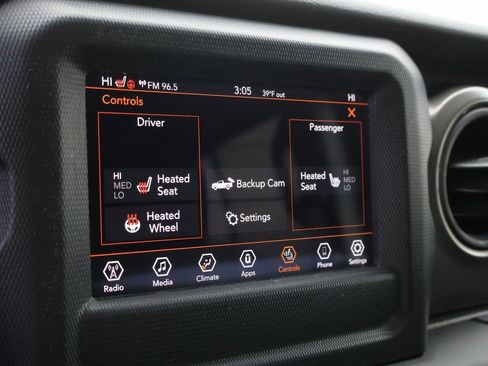 Used 2022 Jeep Gladiator Sport image 35