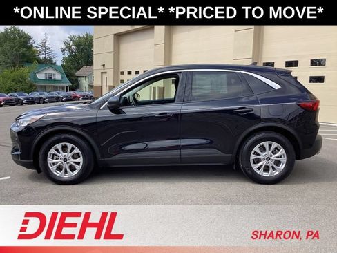 Used 2023 Ford Escape Active w/ Cold Weather Package FWD image 5