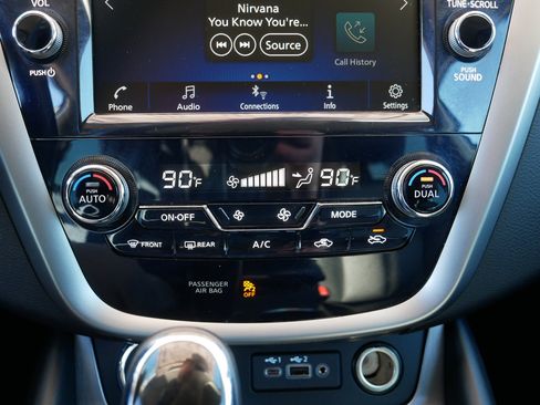 Certified 2024 Nissan Murano SV w/ SV Midnight Edition Package image 23