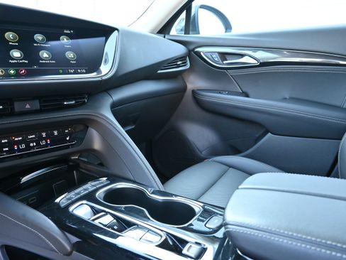 Used 2023 Buick Envision Essence w/ Sport Touring Package image 24