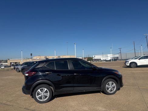 Certified 2023 Nissan Kicks S image 23