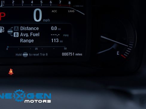 Used 2025 Honda Passport TrailSport image 9