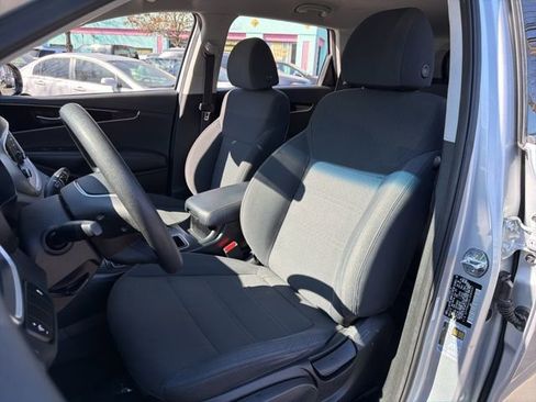 Used 2020 Kia Sorento LX image 7