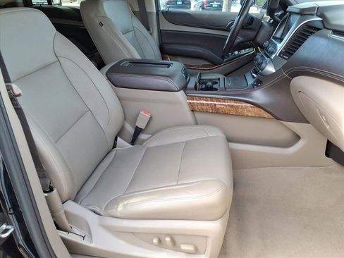 Used 2019 Chevrolet Suburban Premier w/ RST 6.2L Performance Edition image 18