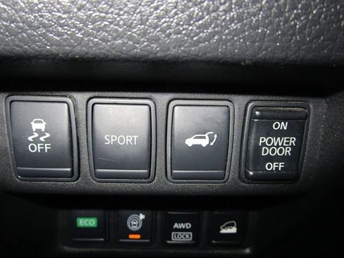 Used 2015 Nissan Rogue SV w/ SV Premium Package image 20