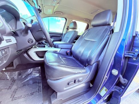 Used 2019 Nissan Titan PRO-4X w/ Pro-4x Convenience Package AWD/4WD image 10