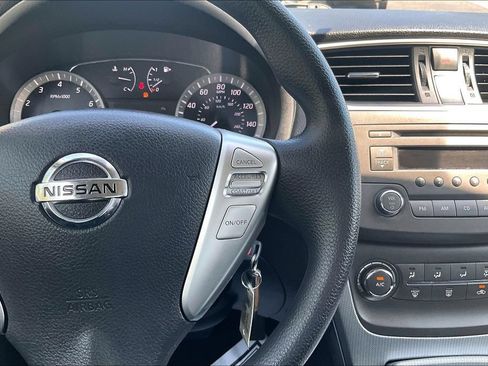 Used 2014 Nissan Sentra SR FWD image 22