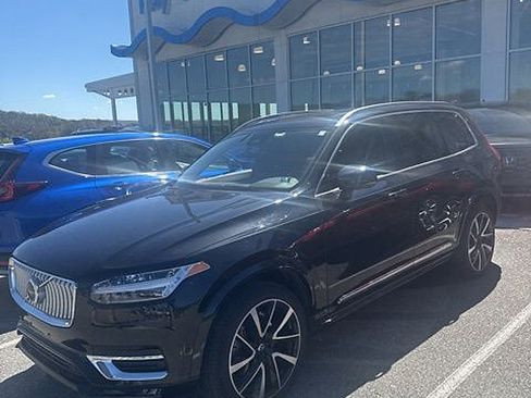 Used 2023 Volvo XC90 B6 Plus w/ Protection Package Premier AWD/4WD image 5