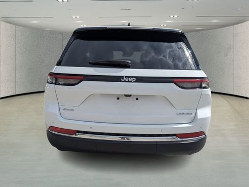 Used 2024 Jeep Grand Cherokee Laredo X w/ Luxury Tech Group I image 4