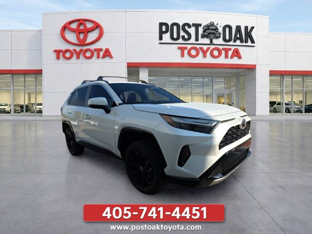 Used 2025 Toyota RAV4 SE AWD/4WD image 9