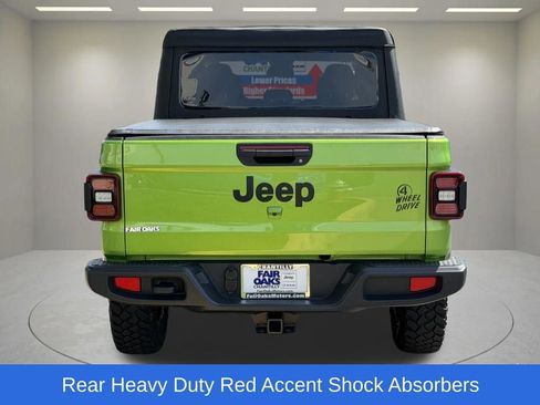 Used 2025 Jeep Gladiator Sport AWD/4WD image 9