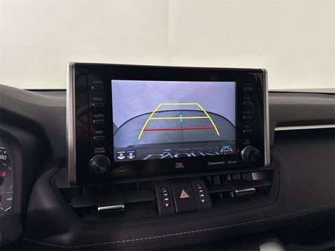 Used 2020 Toyota RAV4 XLE Premium image 27