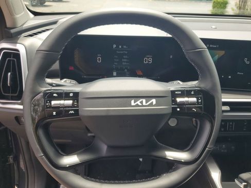 New 2026 Kia Sorento LX FWD image 10