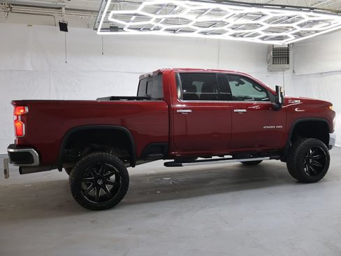 Used 2020 Chevrolet Silverado 2500 LTZ w/ LTZ Premium Package AWD/4WD image 8