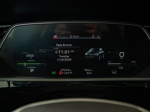 Used 2021 Audi e-tron Premium w/ Convenience Plus Package image 30
