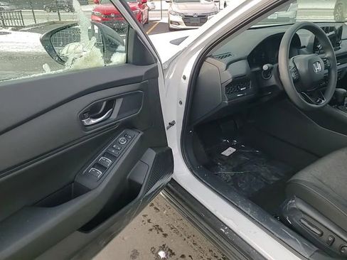 New 2025 Honda Accord SE image 12