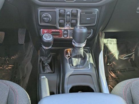New 2026 Jeep Wrangler Unlimited Rubicon AWD/4WD image 16