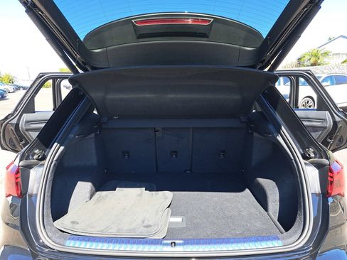 Certified 2025 Audi Q3 2.0T Premium w/ Convenience Package image 12