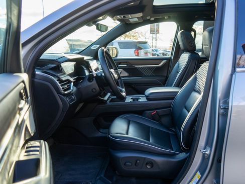 Used 2024 GMC Acadia Denali w/ Super Cruise Package image 11