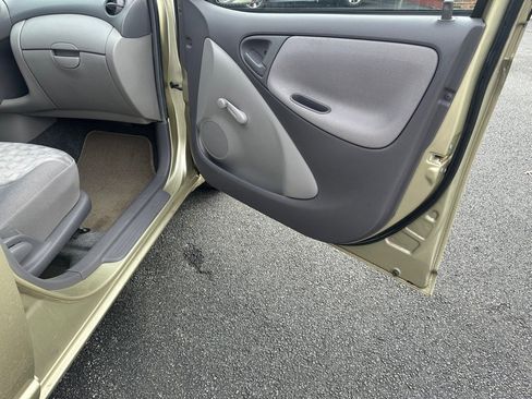 Used 2002 Toyota Echo Sedan image 19