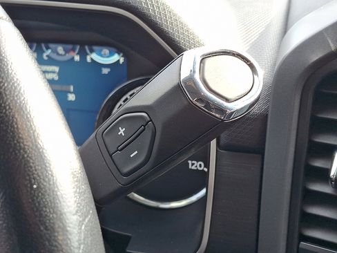 Certified 2022 Ford F150 XLT w/ Equipment Group 302A High image 17