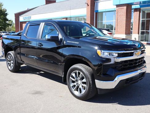 Used 2024 Chevrolet Silverado 1500 LT image 2