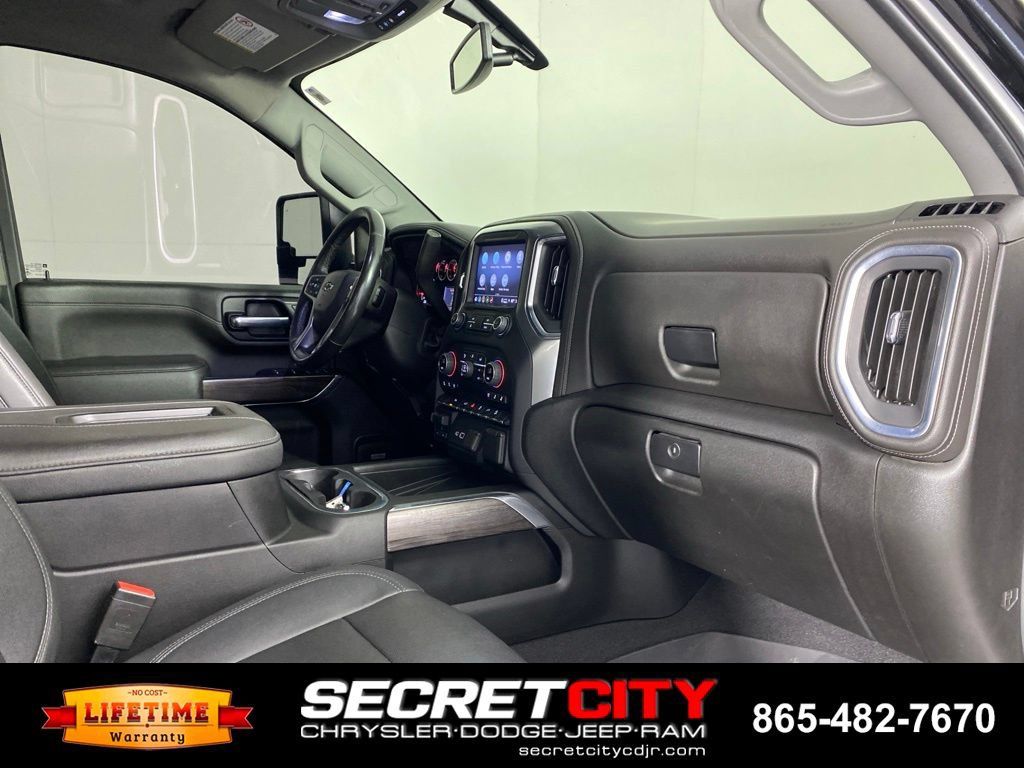 Used 2022 Chevrolet Silverado 3500 LTZ w/ LTZ Plus Package AWD/4WD image 31