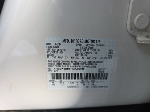 Used 2024 Ford Explorer XLT w/ Equipment Group 202A AWD/4WD image 34
