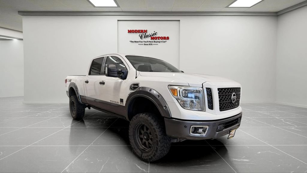 Used 2017 Nissan Titan PRO-4X w/ Pro-4x Convenience Package AWD/4WD image 1