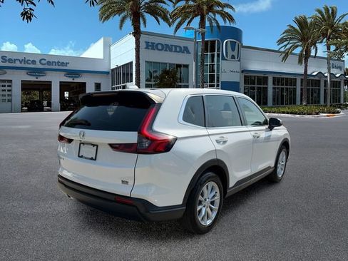 Used 2025 Honda CR-V EX image 8