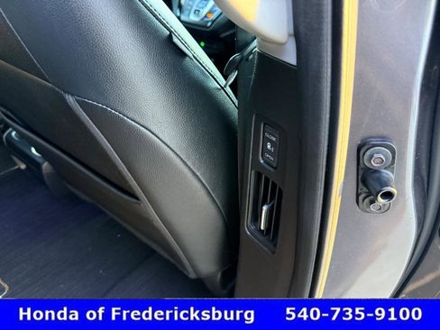 Used 2021 Honda Odyssey Touring image 19