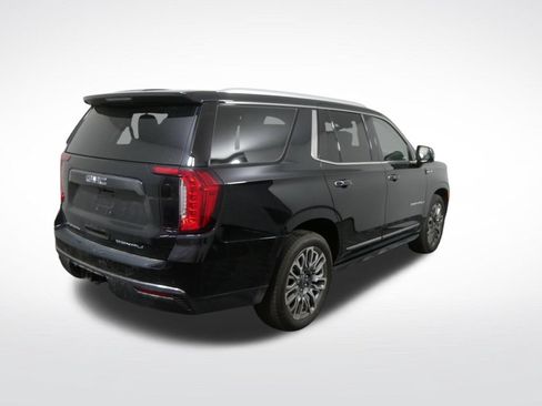 Used 2024 GMC Yukon Denali Ultimate AWD/4WD image 3