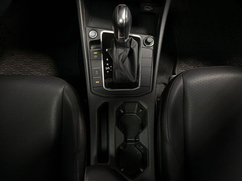 Used 2019 Volkswagen Jetta SE w/ Cold Weather Package FWD image 37