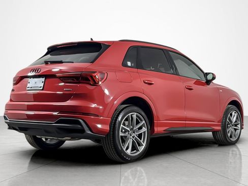 Used 2025 Audi Q3 2.0T Premium w/ Convenience Package AWD/4WD image 5